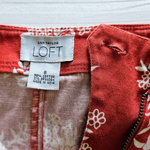 EUC LOFT DENIUM FLORAL SKIRT - Picture 3 of 4